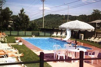 Motel St Moritz Sainte-Agathe-des-Monts Buitenkant foto